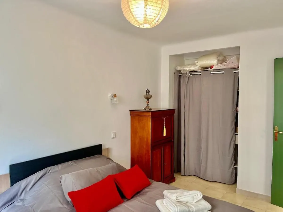 Les Bleuets Yourhosthelper Cagnes-sur-Mer France